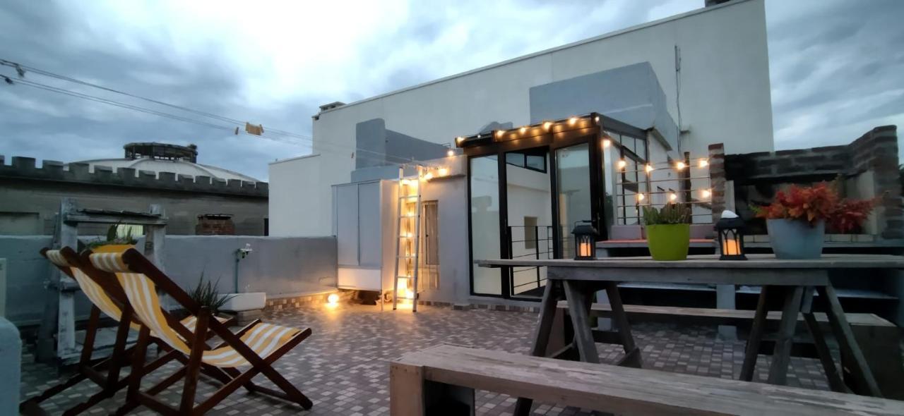 House With Large Terrace, Jacuzzi And Gated Parking For One Car Vila Montevidéu Exterior foto