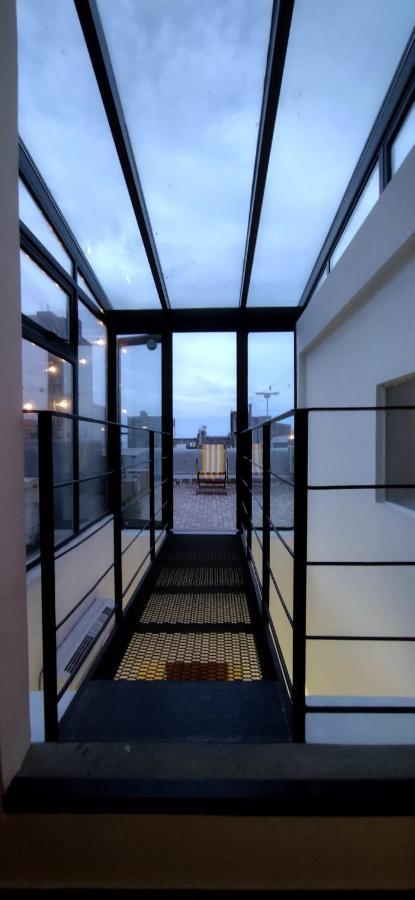 House With Large Terrace, Jacuzzi And Gated Parking For One Car Vila Montevidéu Exterior foto